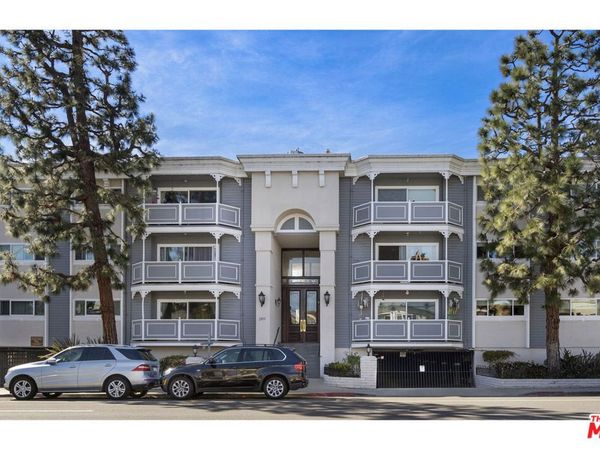 2411 Prospect Avenue, Unit 112, Hermosa Beach, CA 90254
