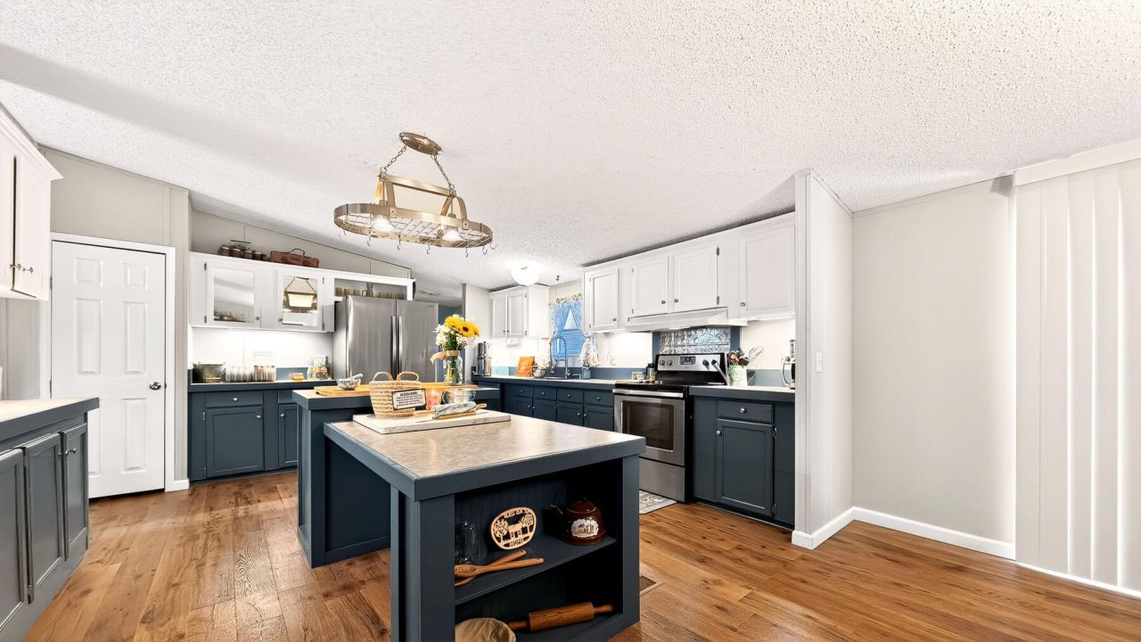 628 Deepwood Court Photo 15