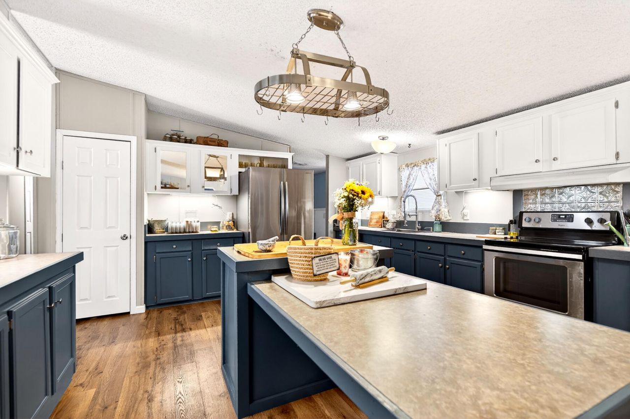 628 Deepwood Court Photo 16