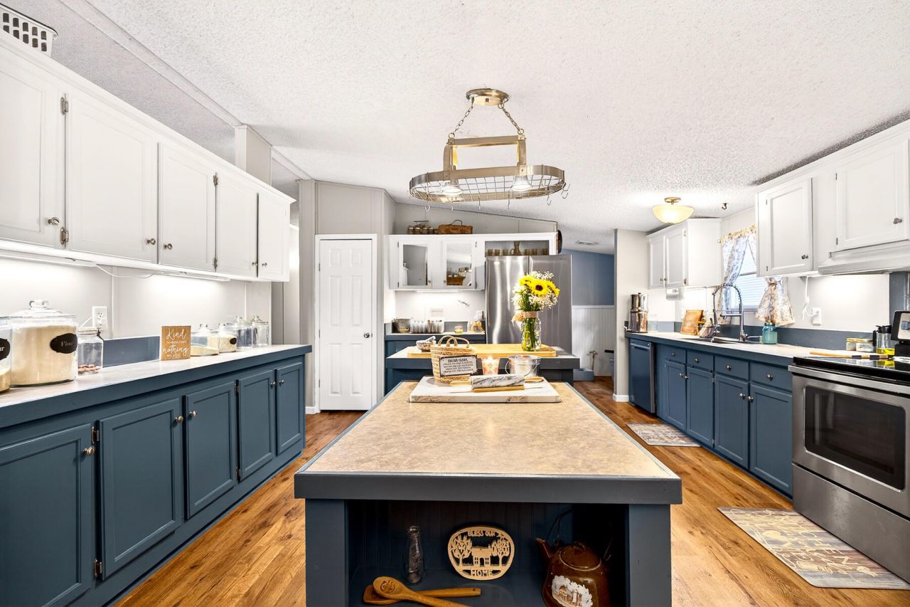 628 Deepwood Court Photo 17