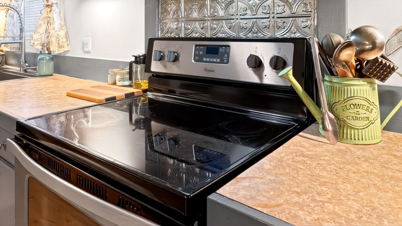 628 Deepwood Court Photo 28