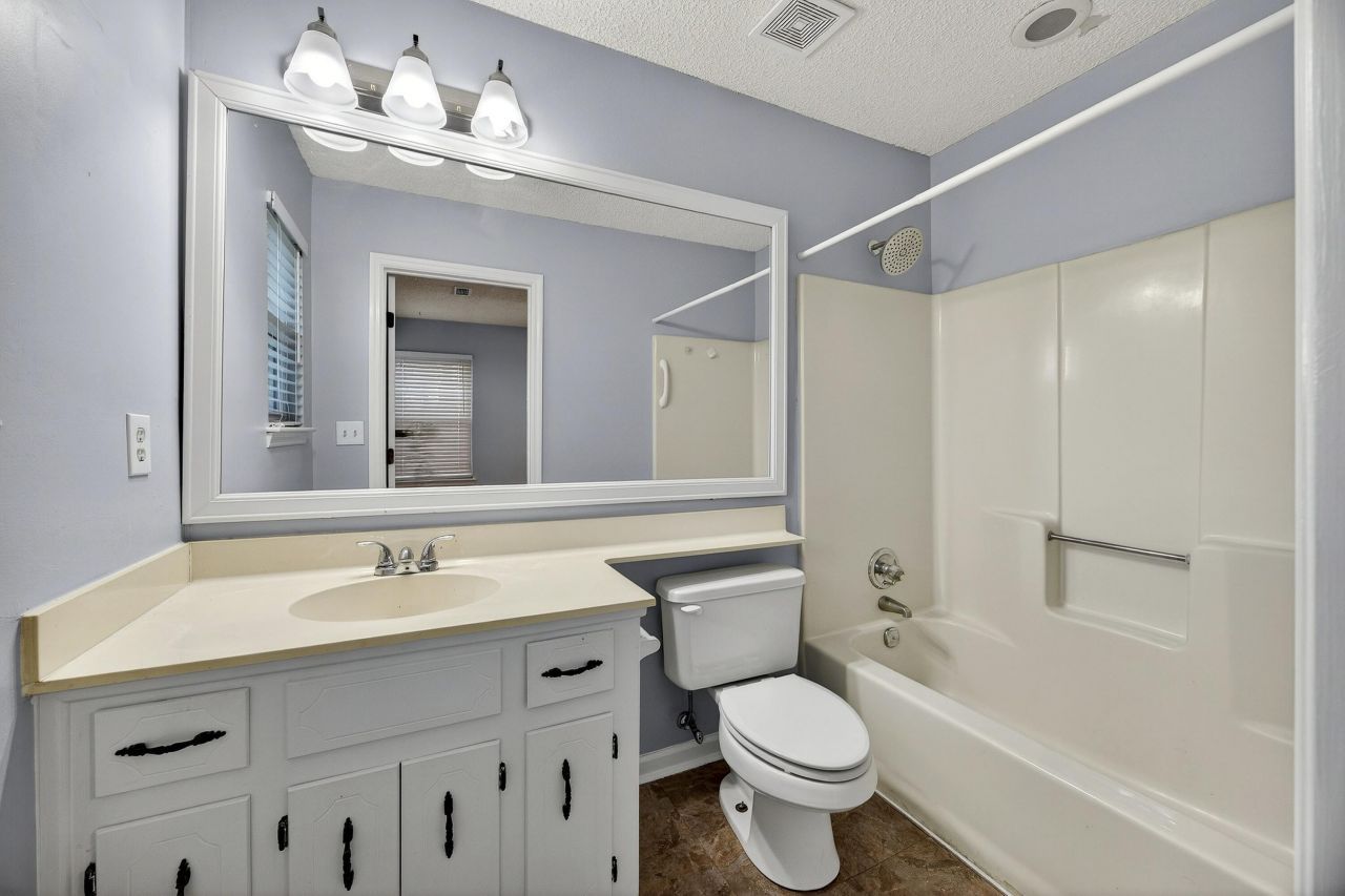 112 Pipestone Drive Photo 15