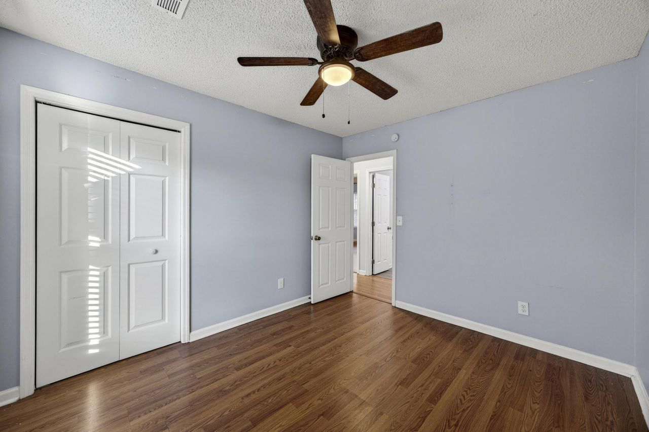 112 Pipestone Drive Photo 19