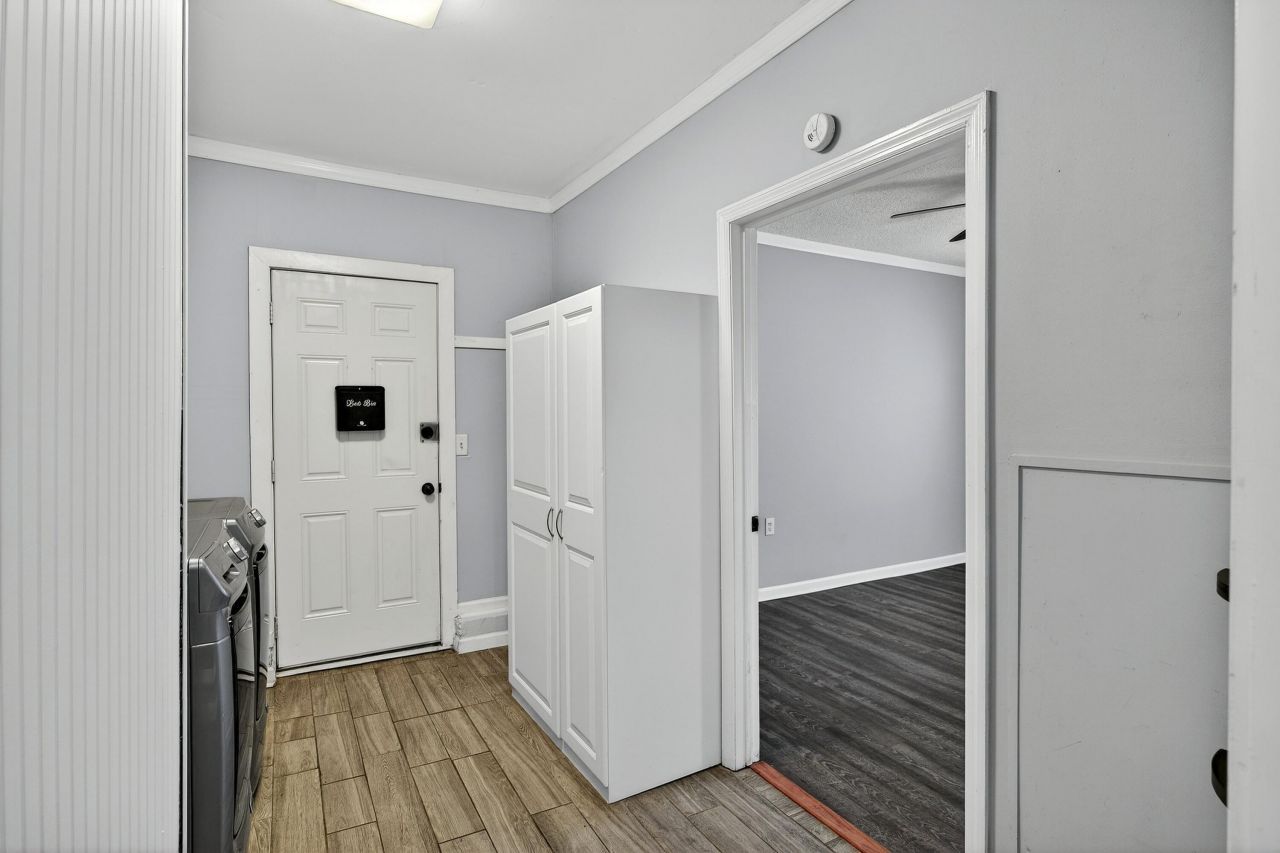 112 Pipestone Drive Photo 23