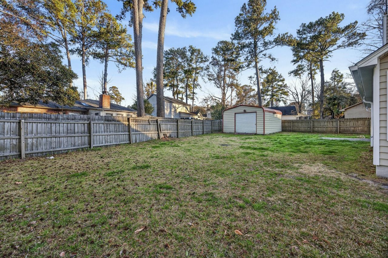 112 Pipestone Drive Photo 26