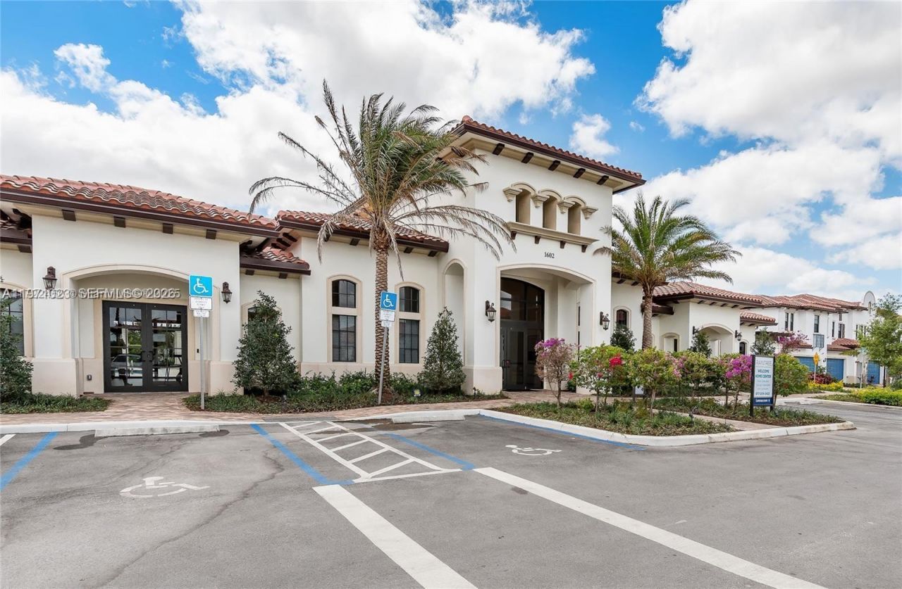 11351 SW 15th St , Unit 11351, Pembroke Pines, FL 33025 Photo