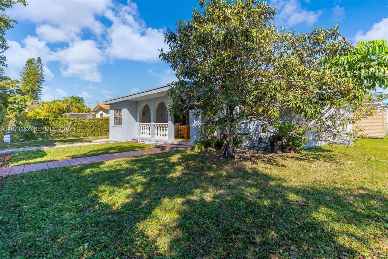 5959 SW 16th Ter, West Miami, FL 33155 Photo