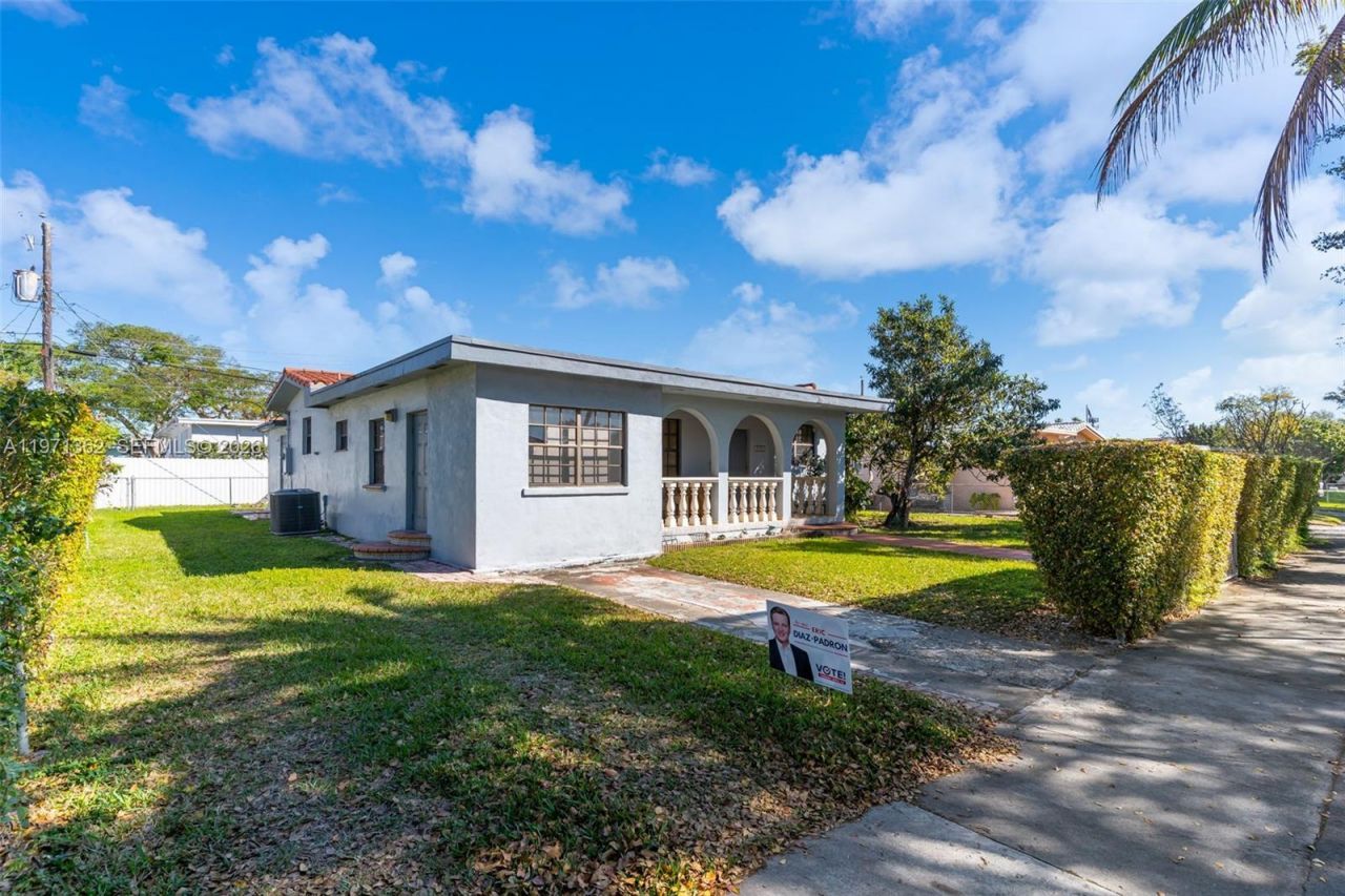 5959 SW 16th Ter, West Miami, FL 33155 Photo