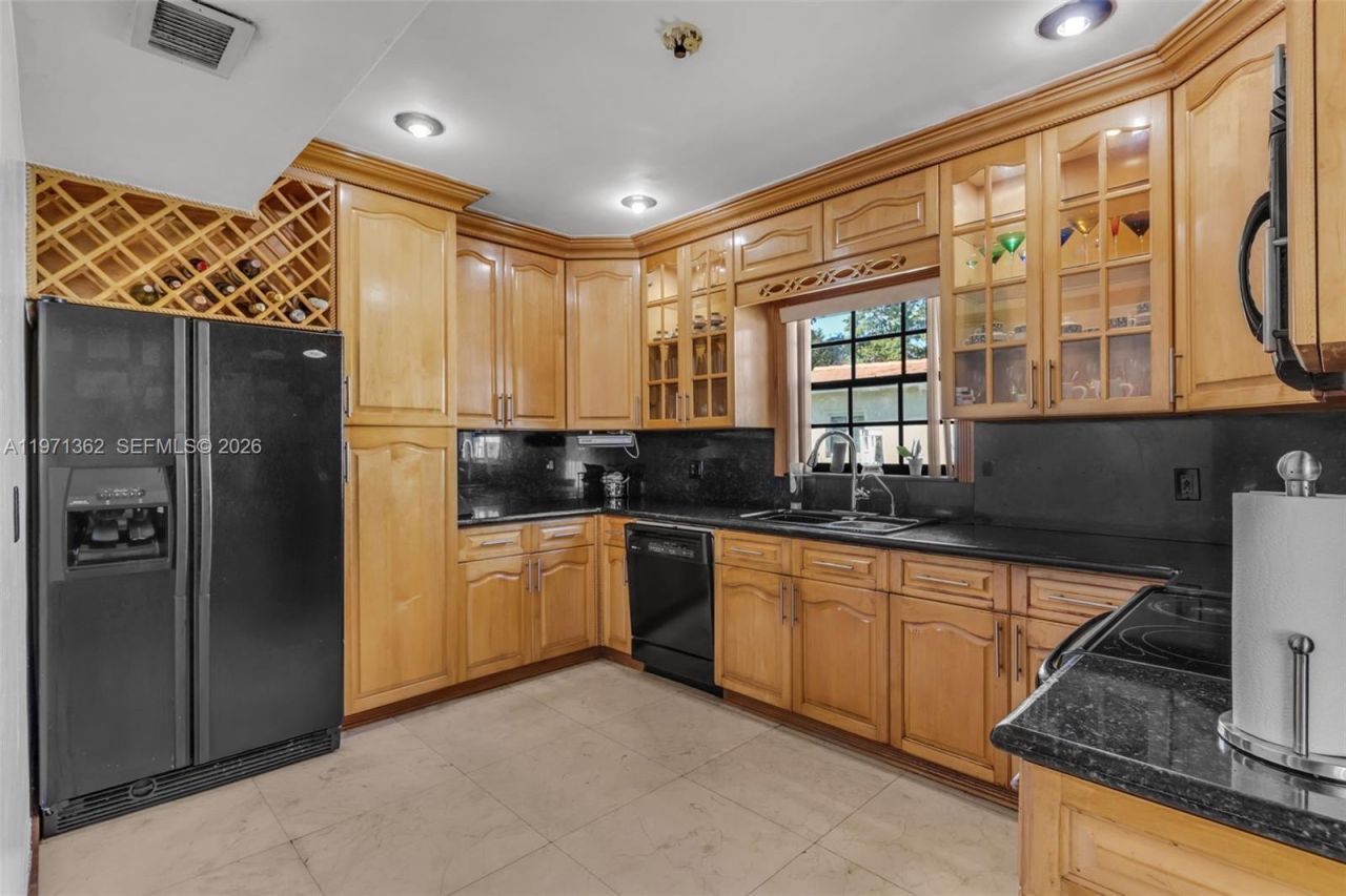 5959 SW 16th Ter, West Miami, FL 33155 Photo