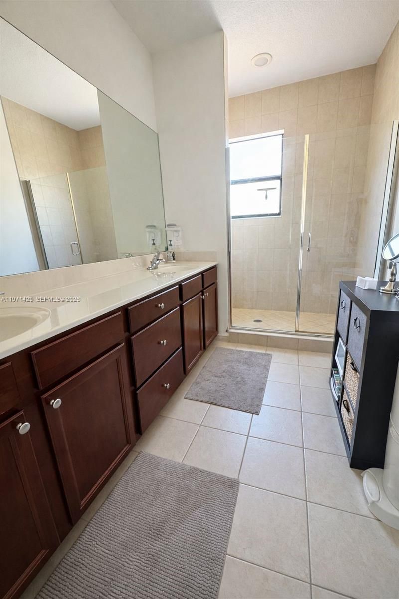 10255 NW 89th Ter, Doral, FL 33178 Photo