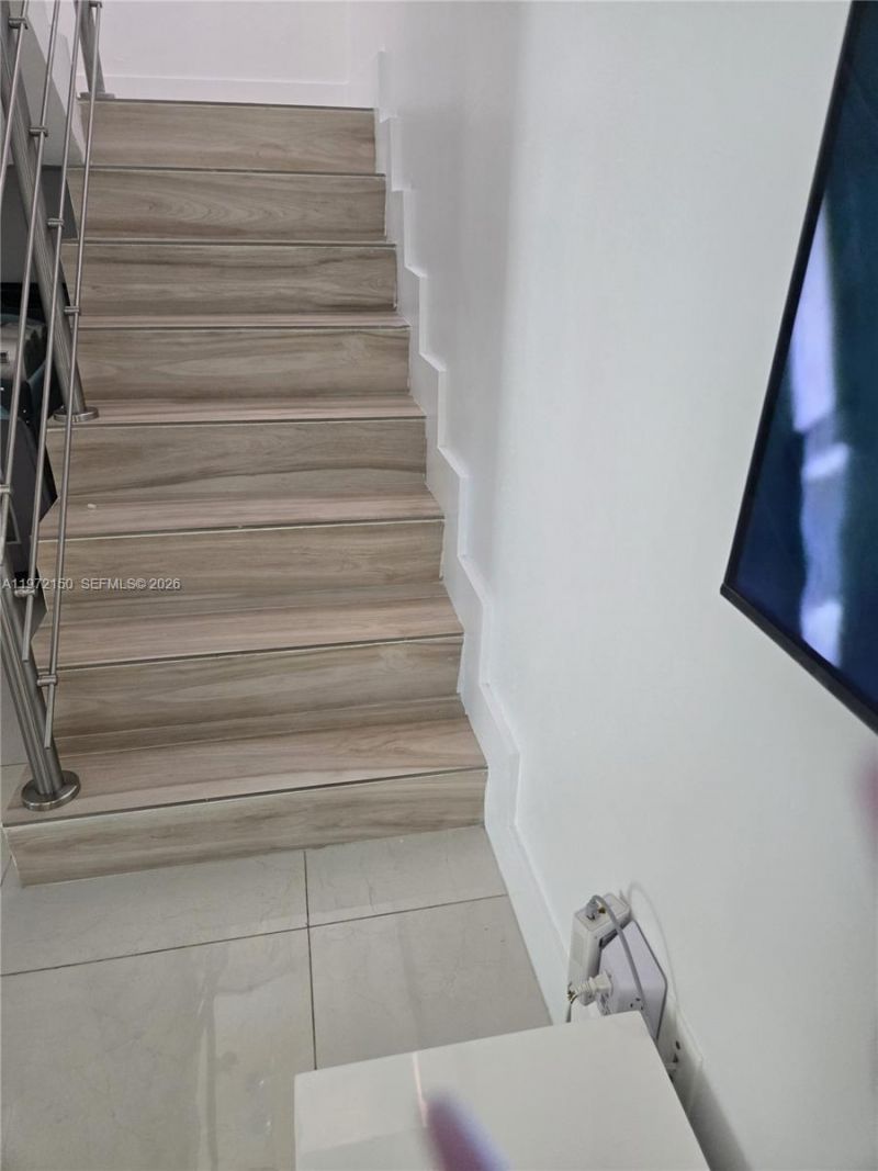 1067 W 37th St, Hialeah, FL 33012 Photo