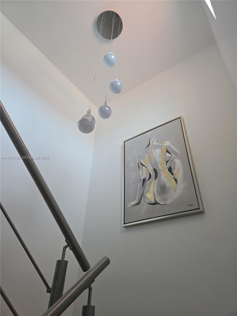 1067 W 37th St, Hialeah, FL 33012 Photo