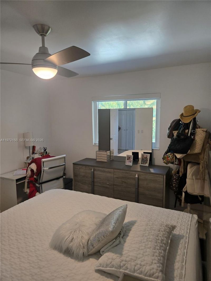 1067 W 37th St, Hialeah, FL 33012 Photo