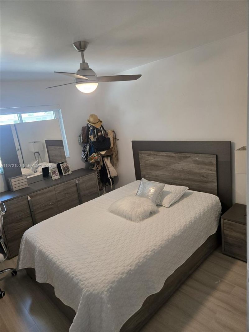 1067 W 37th St, Hialeah, FL 33012 Photo