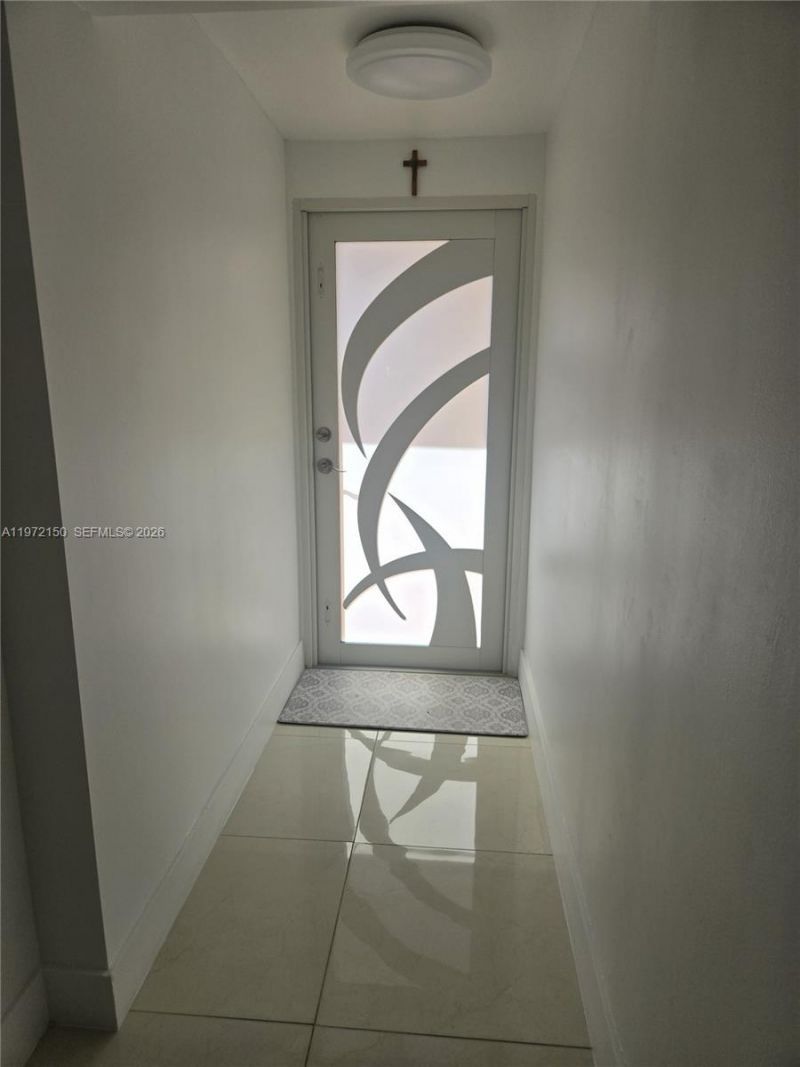 1067 W 37th St, Hialeah, FL 33012 Photo