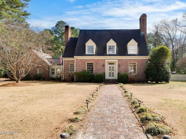 512 E Hill Street, Warsaw, NC 28398