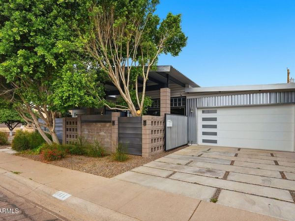 8614 E BERRIDGE Lane, Scottsdale, AZ 85250