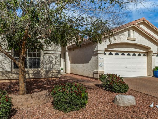 18186 W CONTINENTAL Parkway, Surprise, AZ 85374