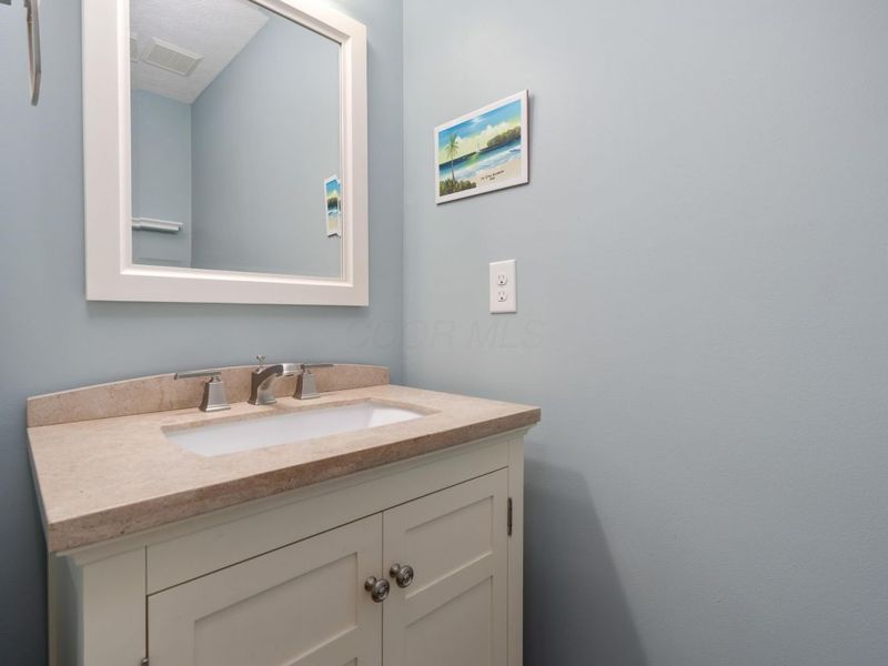 9230 Echo Hill Court, Columbus, OH 43240 Photo 24