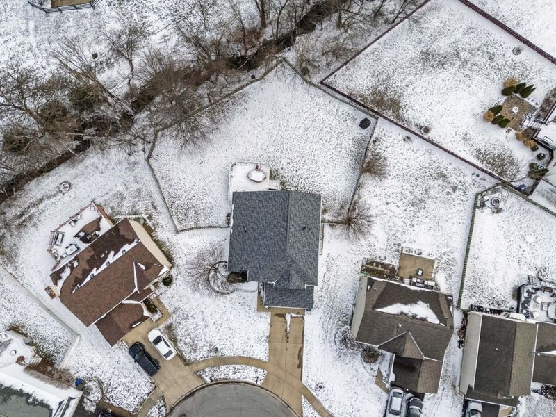 9230 Echo Hill Court, Columbus, OH 43240 Photo 3