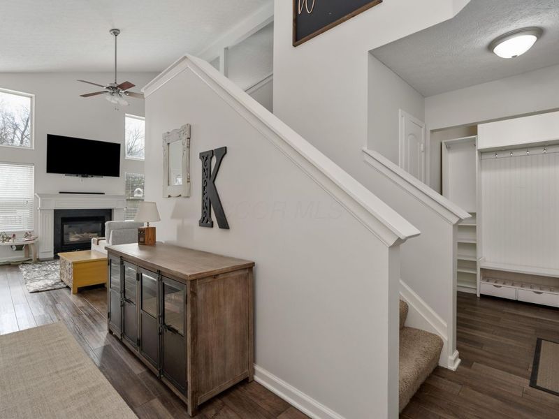 9230 Echo Hill Court, Columbus, OH 43240 Photo 4