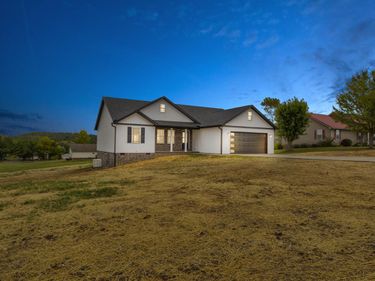 105 Mohican Trail, Jeffersonville, KY 40337