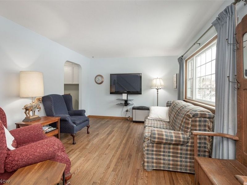 837 Jamestown Avenue, Elyria, OH 44035 Photo 4