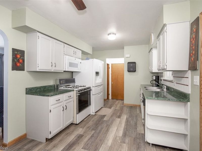 837 Jamestown Avenue, Elyria, OH 44035 Photo 7