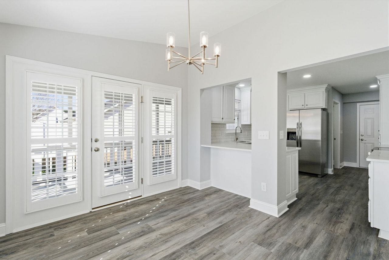 203 Silverbelle Blvd. Photo 17