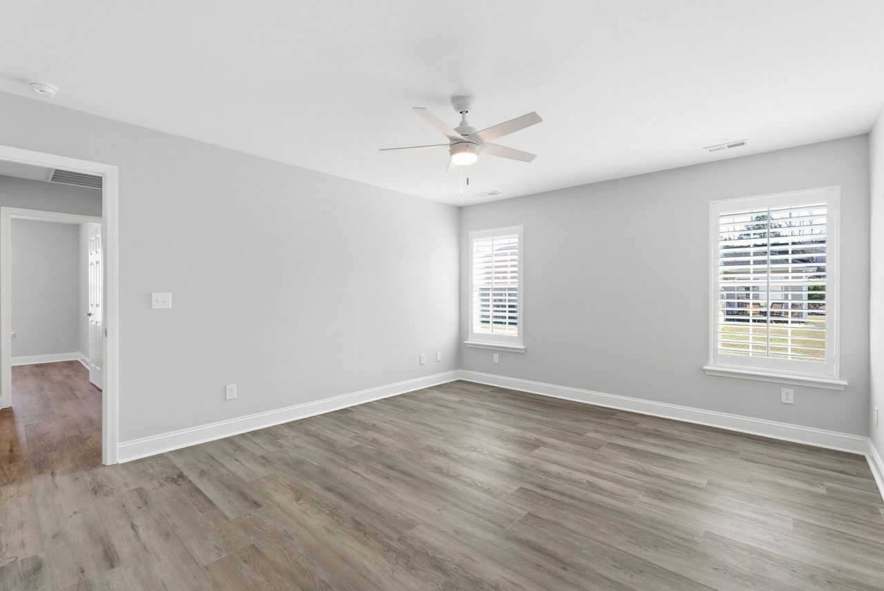 203 Silverbelle Blvd. Photo 26