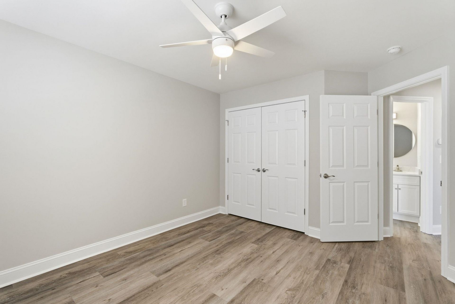 203 Silverbelle Blvd. Photo 34