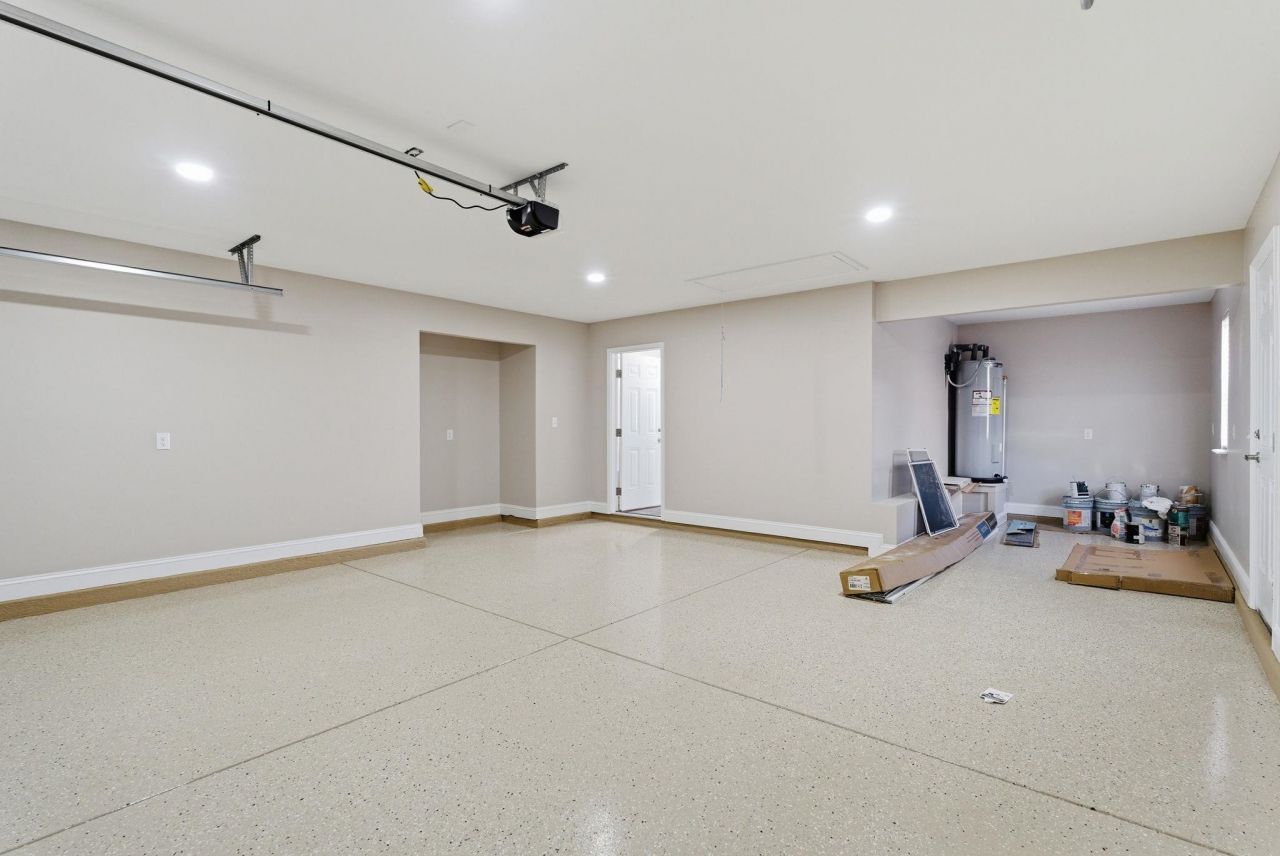 203 Silverbelle Blvd. Photo 36