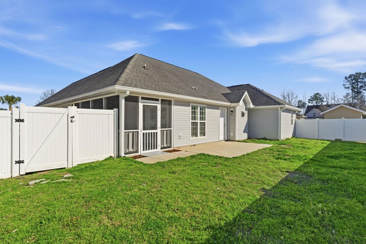 203 Silverbelle Blvd. Photo 42