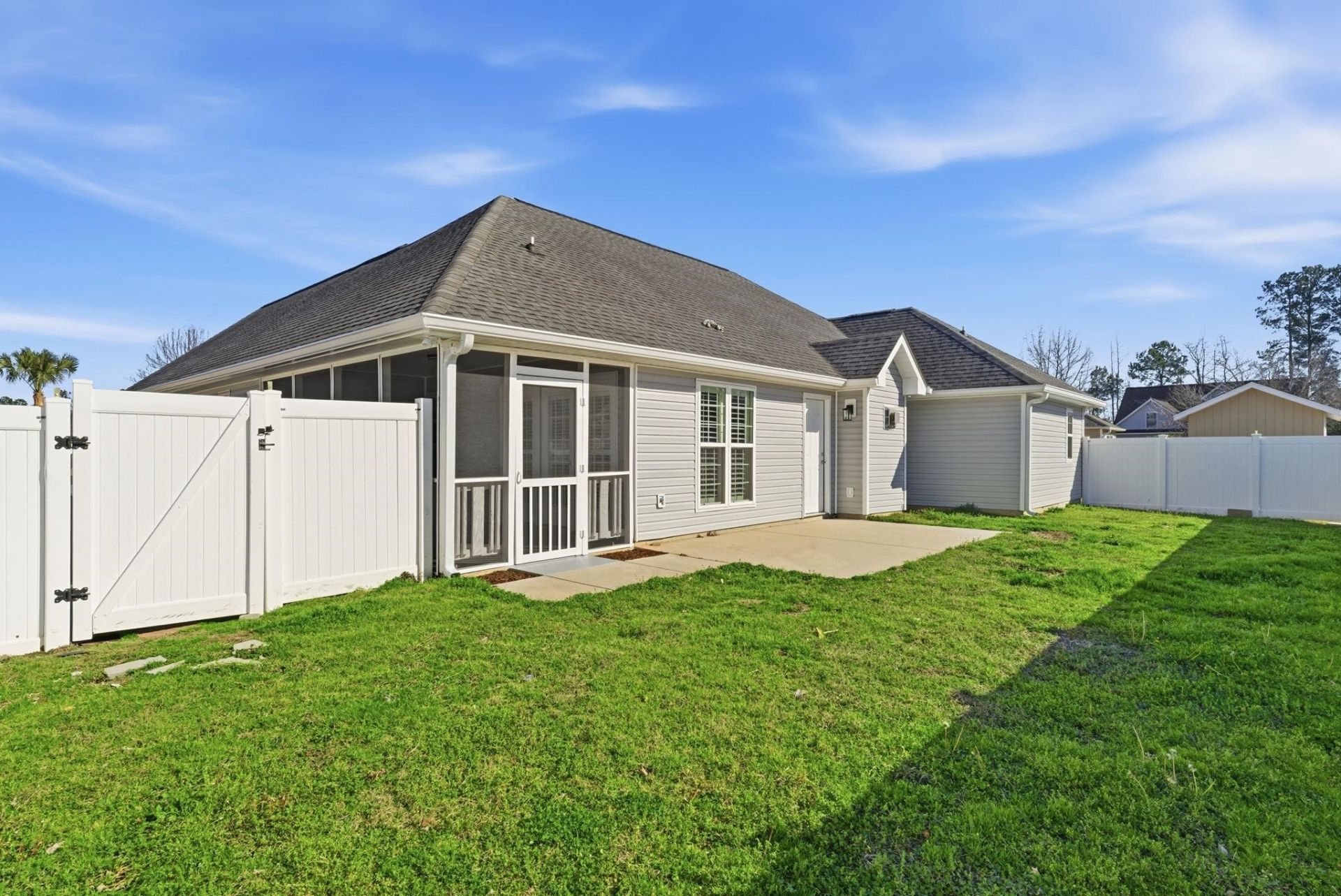 203 Silverbelle Blvd. Photo 48