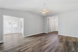 203 Silverbelle Blvd. photo 4