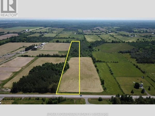 6980 Fallowfield Acres, Ottawa, ON K2S1B8