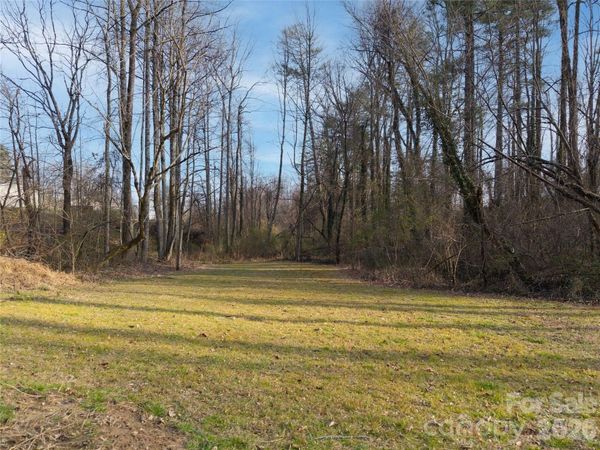 000 Jackson Loop Road, Flat Rock, NC 28731