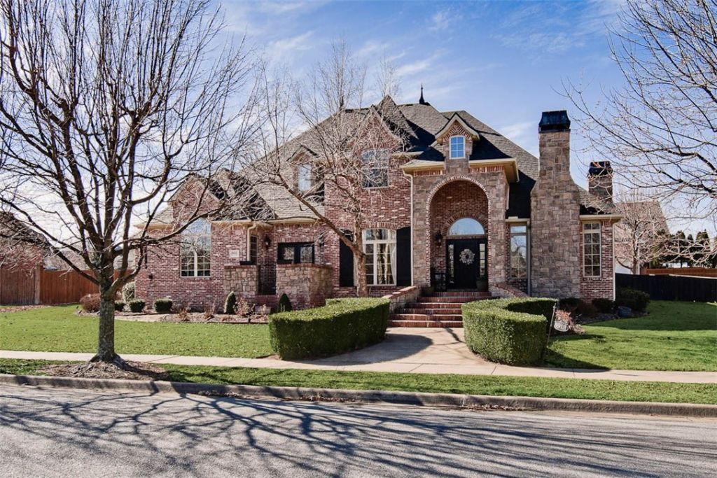 5913 Francis Fair Parkway Springdale, AR 72762