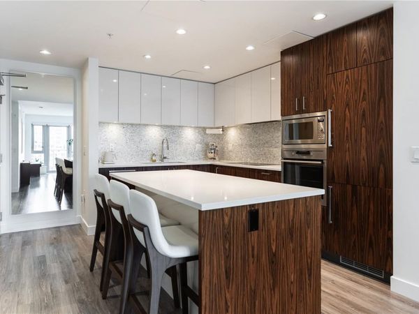 838 Broughton St , Unit 801, Victoria, BC V8W 1E4