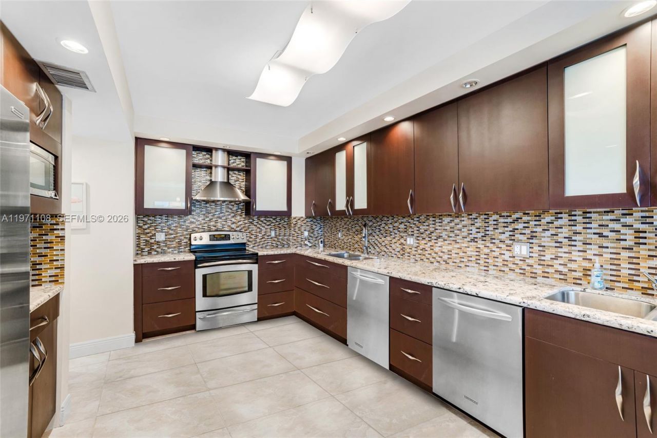 9801 Collins Ave, Unit 5S, Bal Harbour, FL 33154 Photo