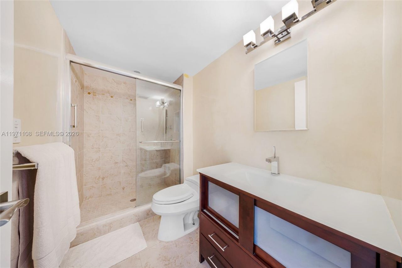 9801 Collins Ave, Unit 5S, Bal Harbour, FL 33154 Photo