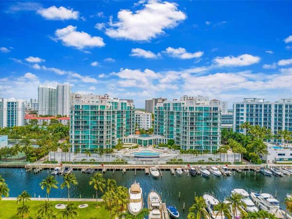 3131 NE 188th St , Unit 1-910, Aventura, FL 33180