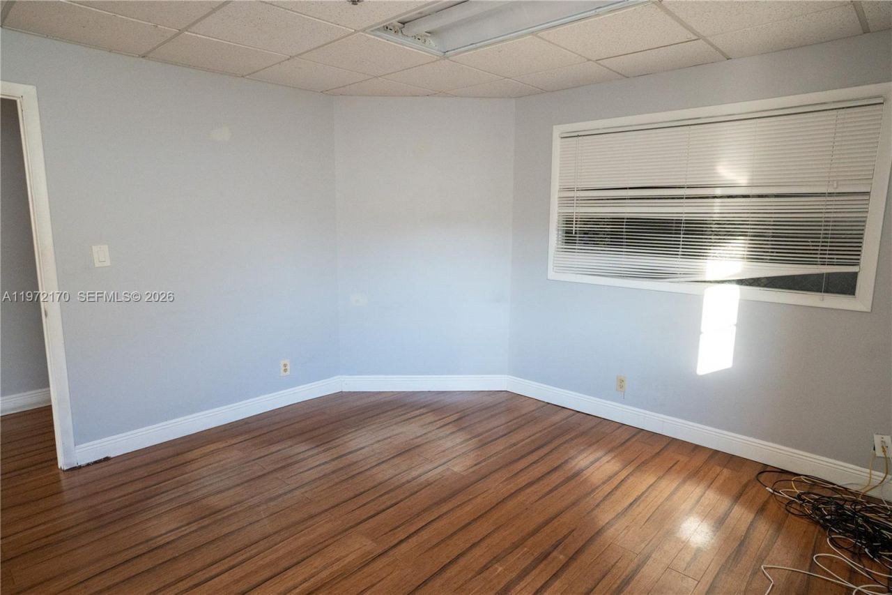 5969 NW 151st St, Miami Lakes, FL 33014 Photo