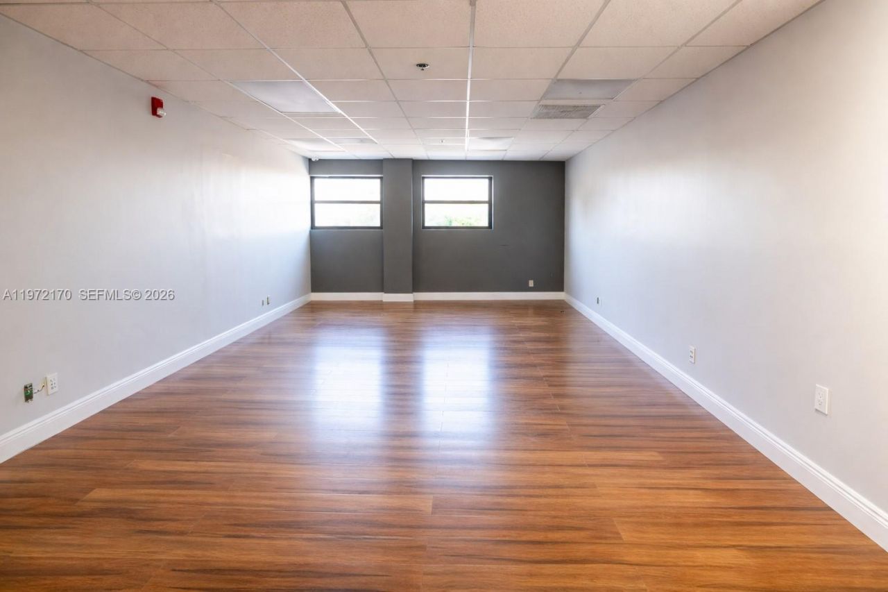 5969 NW 151st St, Miami Lakes, FL 33014 Photo