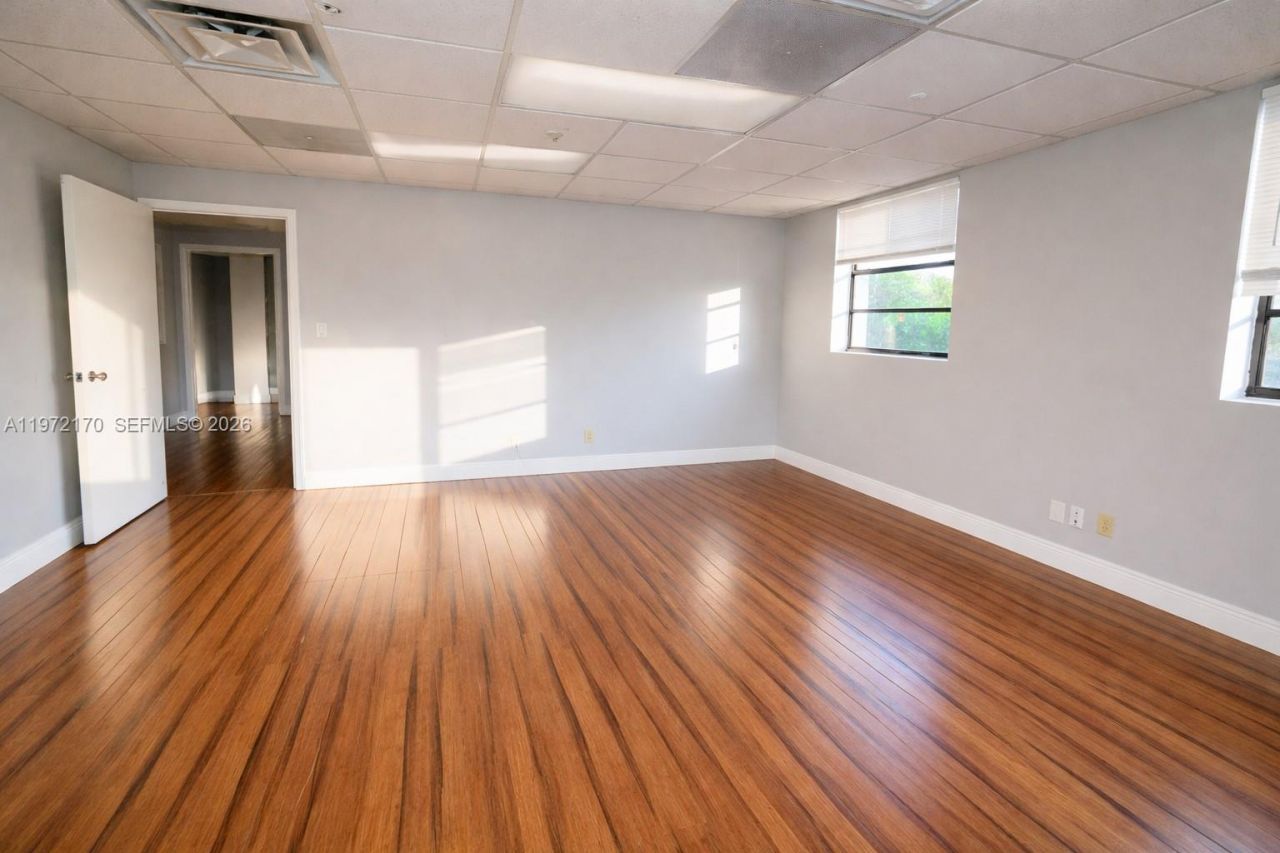 5969 NW 151st St, Miami Lakes, FL 33014 Photo