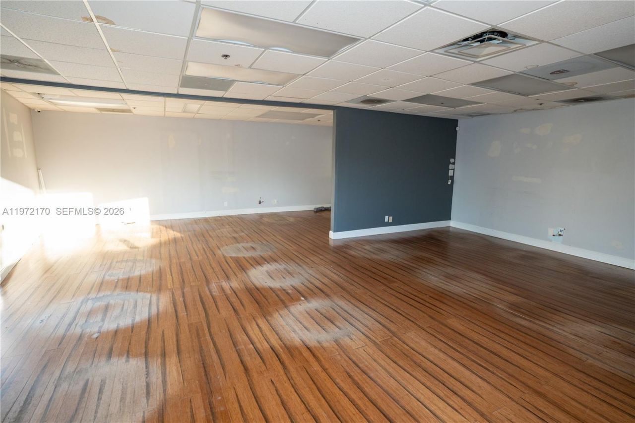 5969 NW 151st St, Miami Lakes, FL 33014 Photo