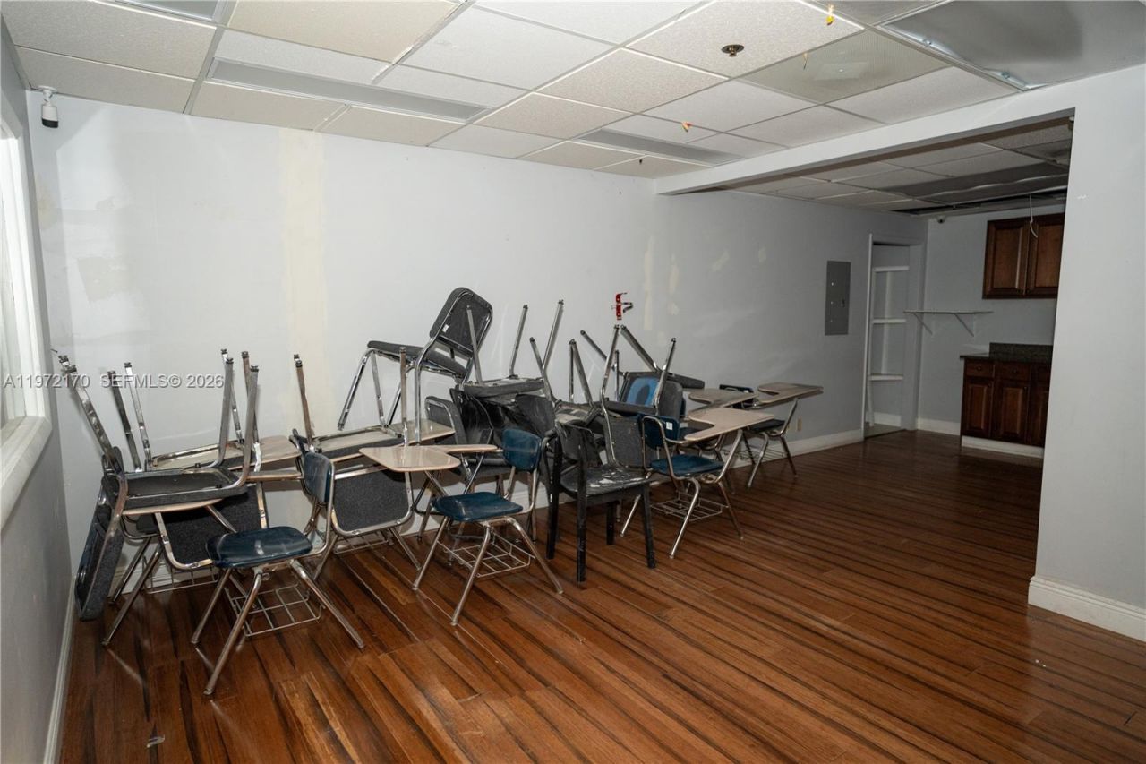 5969 NW 151st St, Miami Lakes, FL 33014 Photo