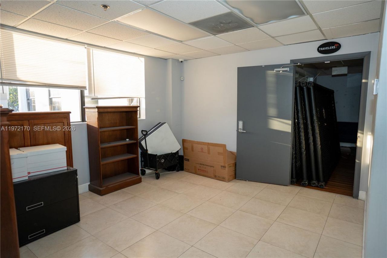 5969 NW 151st St, Miami Lakes, FL 33014 Photo