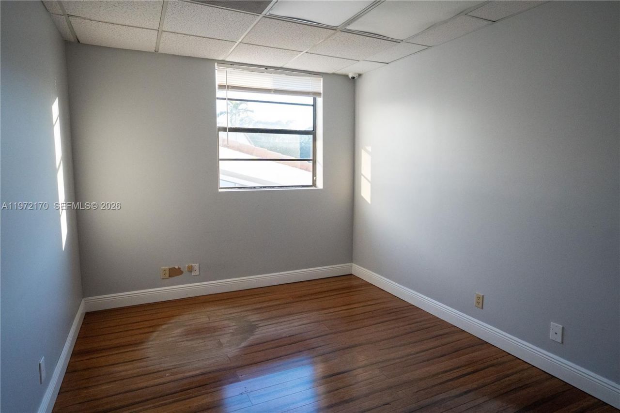 5969 NW 151st St, Miami Lakes, FL 33014 Photo