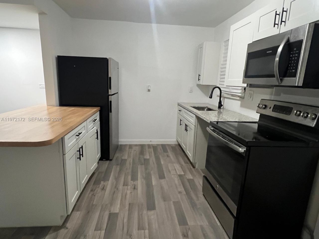 1560 NE 151st St, Unit 102, Miami, FL 33162 Photo